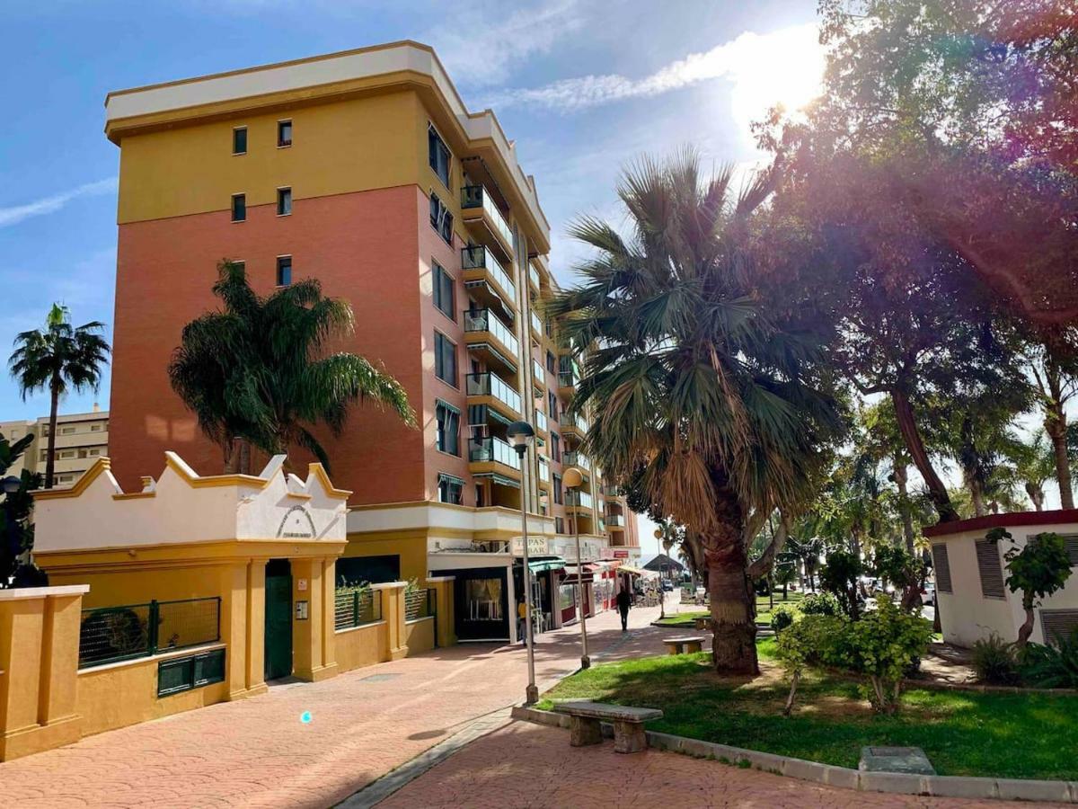 توريمولينوس Apto. Lujo Primera Linea Playa Del Bajondillo المظهر الخارجي الصورة